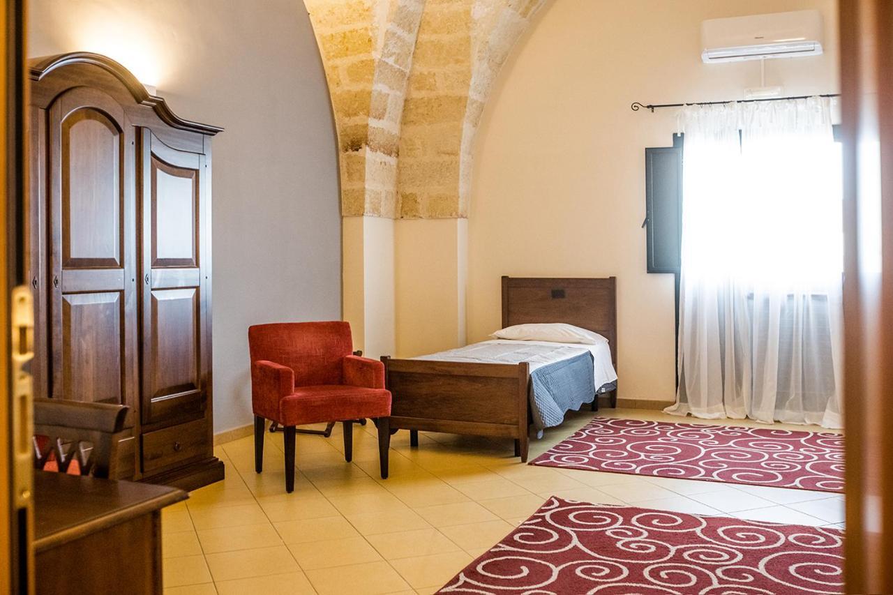 Laurito Resort & Spa Ориа Екстериор снимка